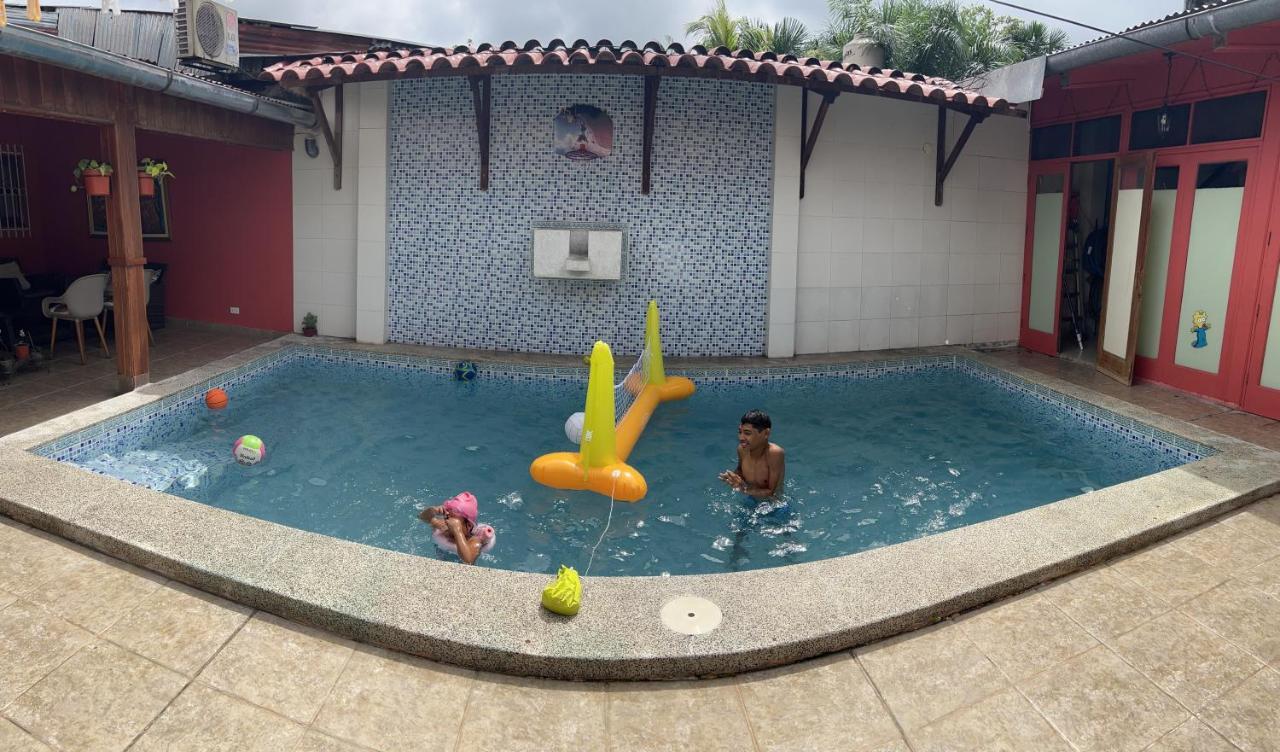 Casa Micaela Apartment อีกีโตส ภายนอก รูปภาพ